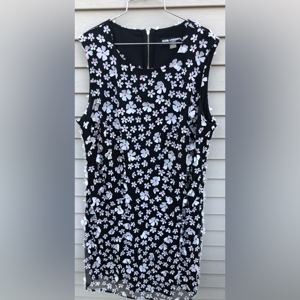 KARL LAGERFELD Size 16 Black White Embellished Flowers Stealth Dress